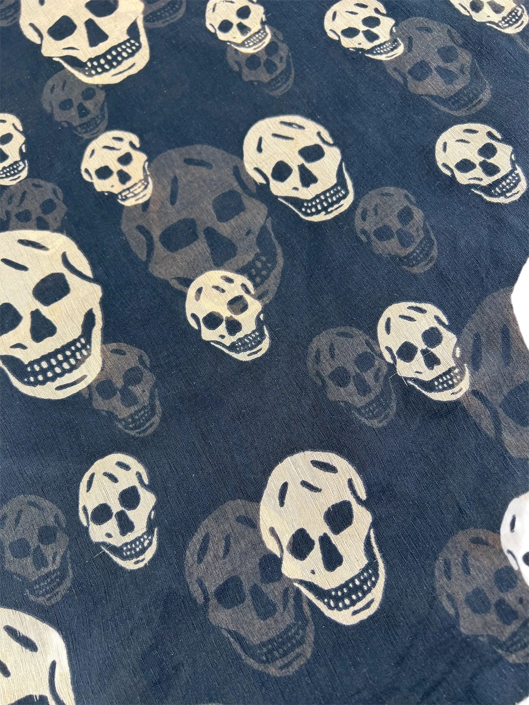 Alexander McQueen Black Classic Skull Print Silk Scarf