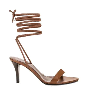 Maud Sandal , Camel