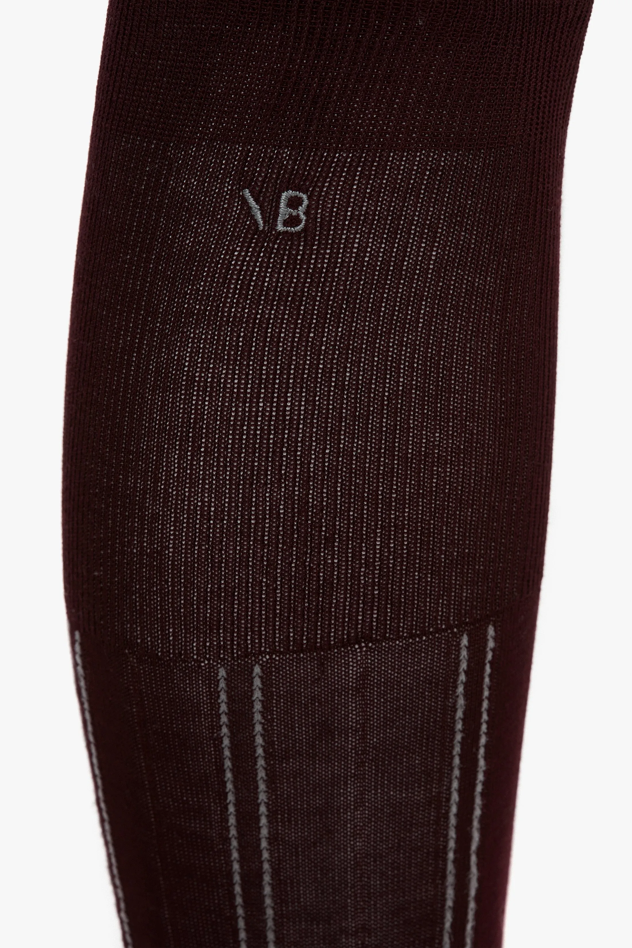 Superfine Rib Socks In Burgundy